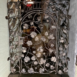 Hand-forged Grape gate at the entrance to the restaurant