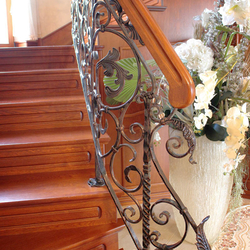 Interiérové zábradlie na schody v rustikálnom štýle