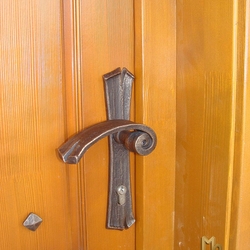 A wrought iron handle